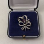 887 3747 BROOCH